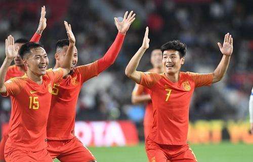 中国对泰国足球（中国对泰国足球赛谁赢）